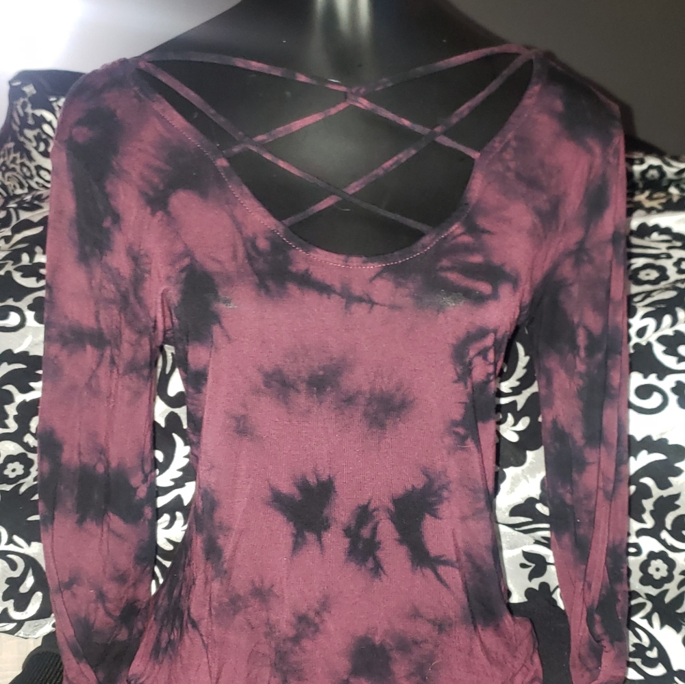 Sexy, cute long sleeved shirt
